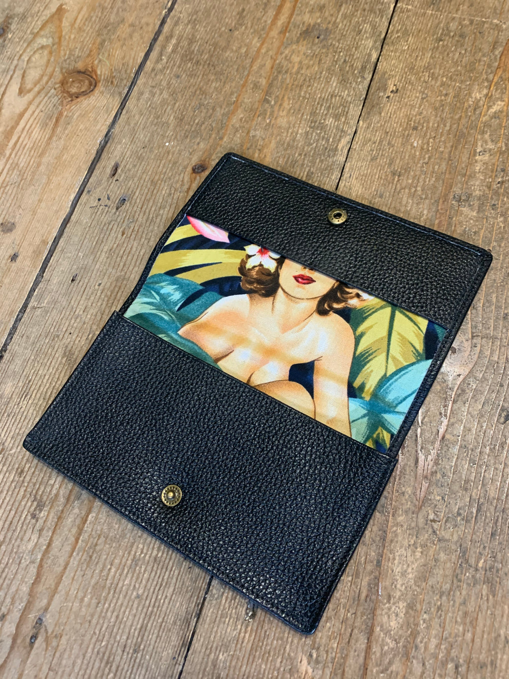 Black Tobacco Pouch - Nude Lucy | Ray Steels Leather Aprons